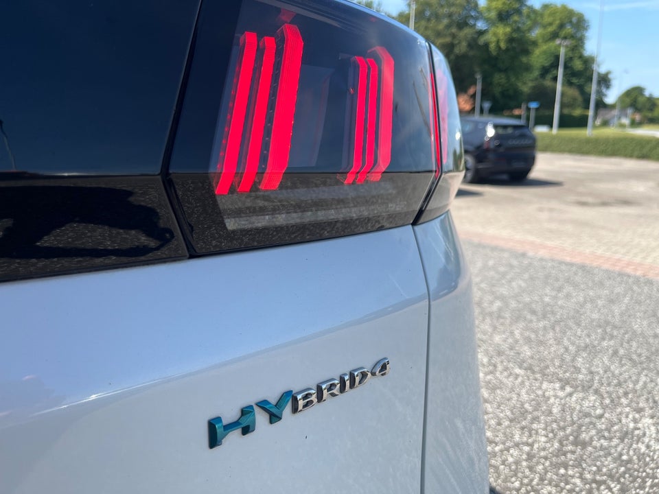 Peugeot 3008 1,6 Hybrid4 GT Pack EAT8 5d