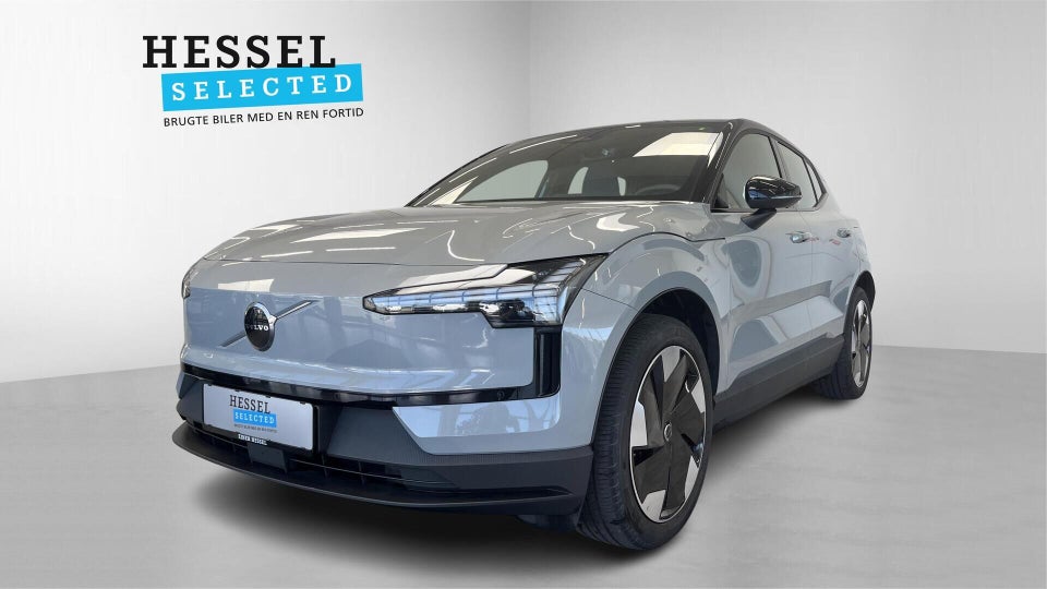 Volvo EX30 Extended Range Plus 5d