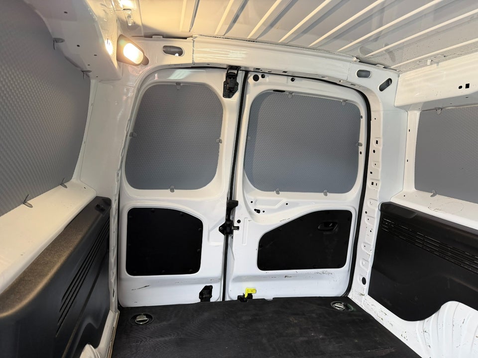 Peugeot Partner 1,5 BlueHDi 130 L2V2 Plus EAT8 Van