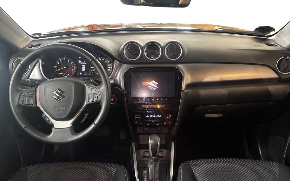 Suzuki Vitara 1,4 mHybrid Active aut. 5d