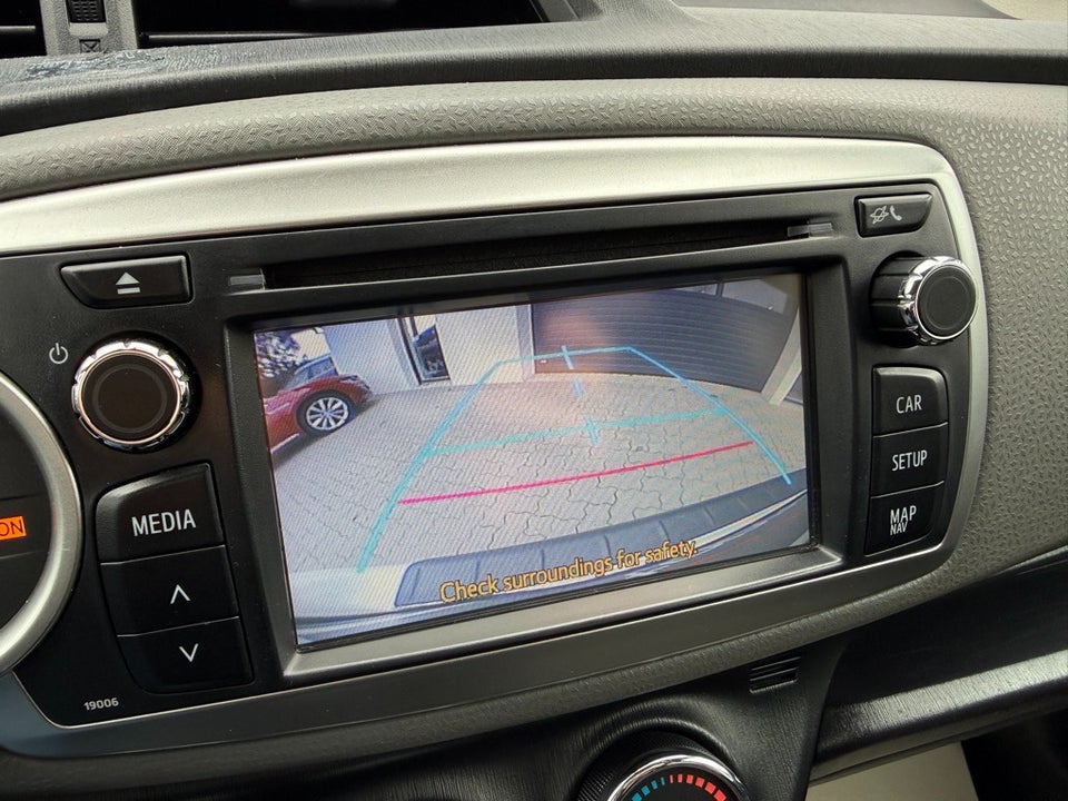 Toyota Yaris 1,0 VVT-i T2 Touch 5d