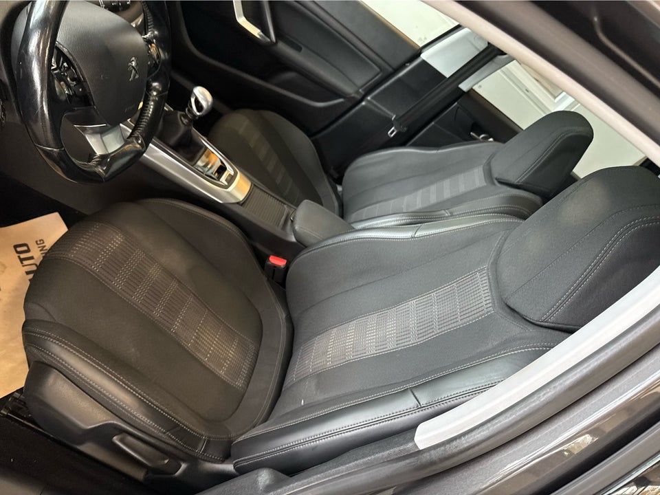 Peugeot 308 1,6 BlueHDi 120 Allure Sky SW 5d