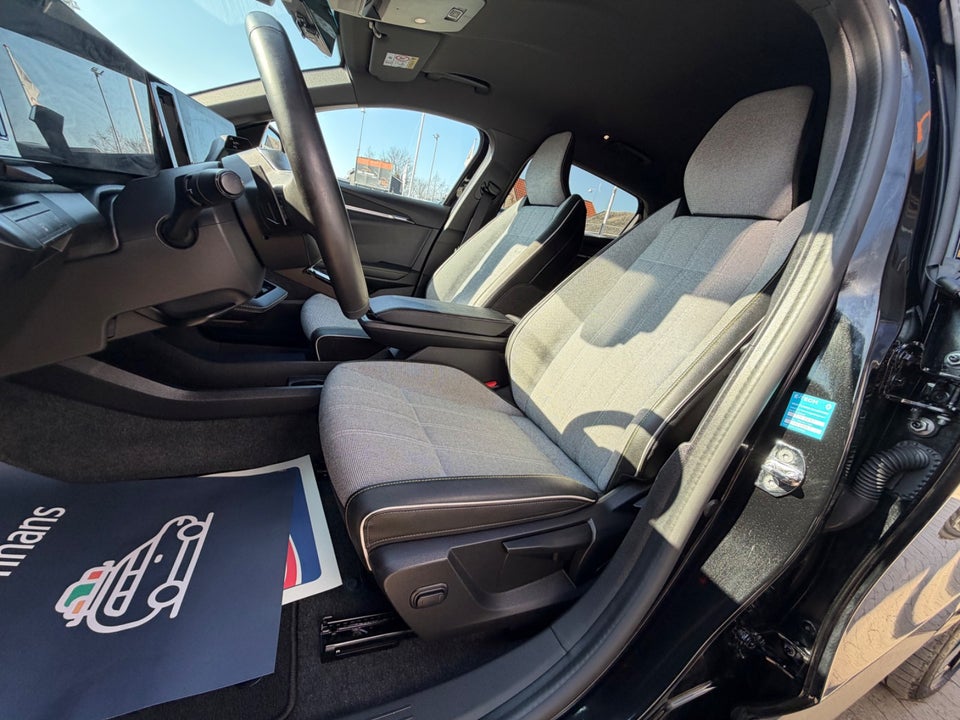 Renault Megane E-Tech 60 Techno 5d