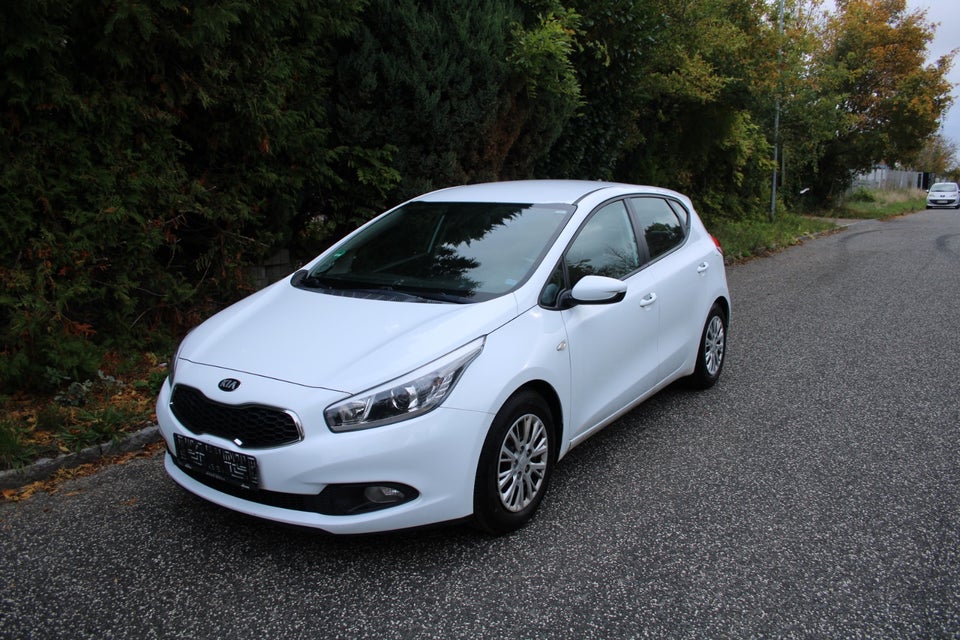 Kia Ceed 1,4 CVVT Active 5d