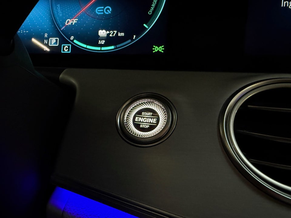 Mercedes E300 e 2,0 AMG Line stc. aut. 5d