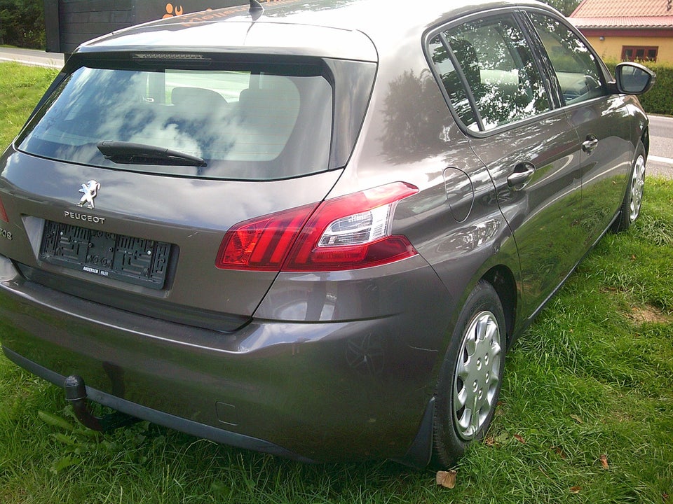 Peugeot 308 1,2 VTi 82 Active 5d