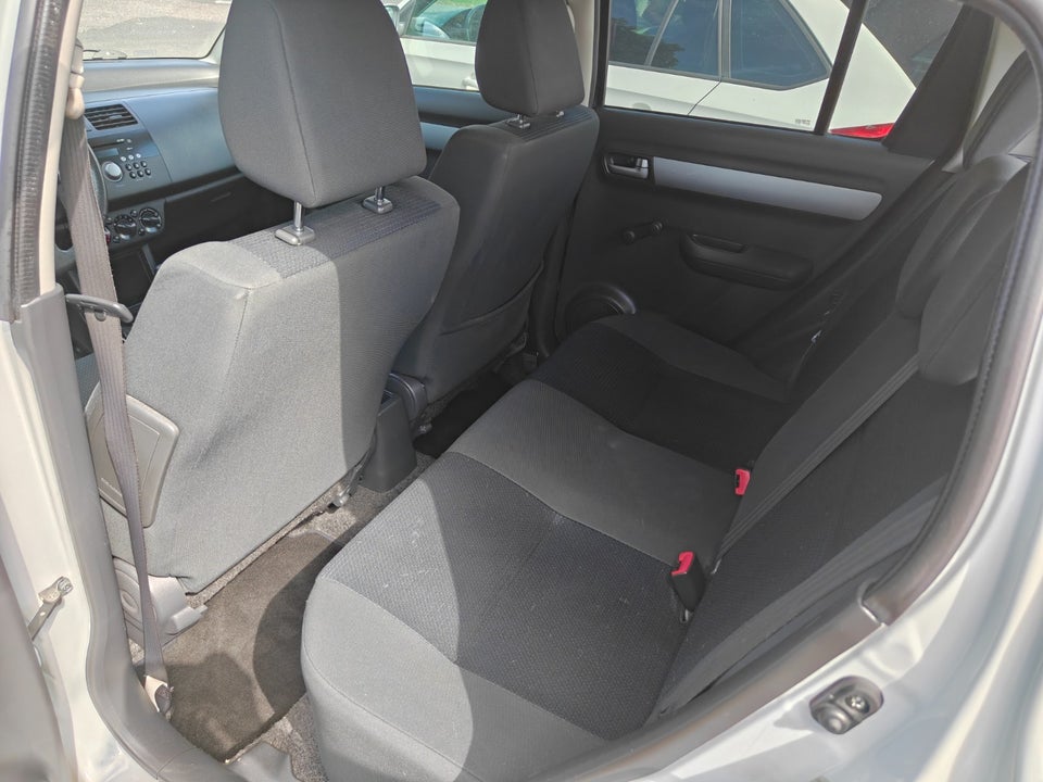 Suzuki Swift 1,5 GLX 5d