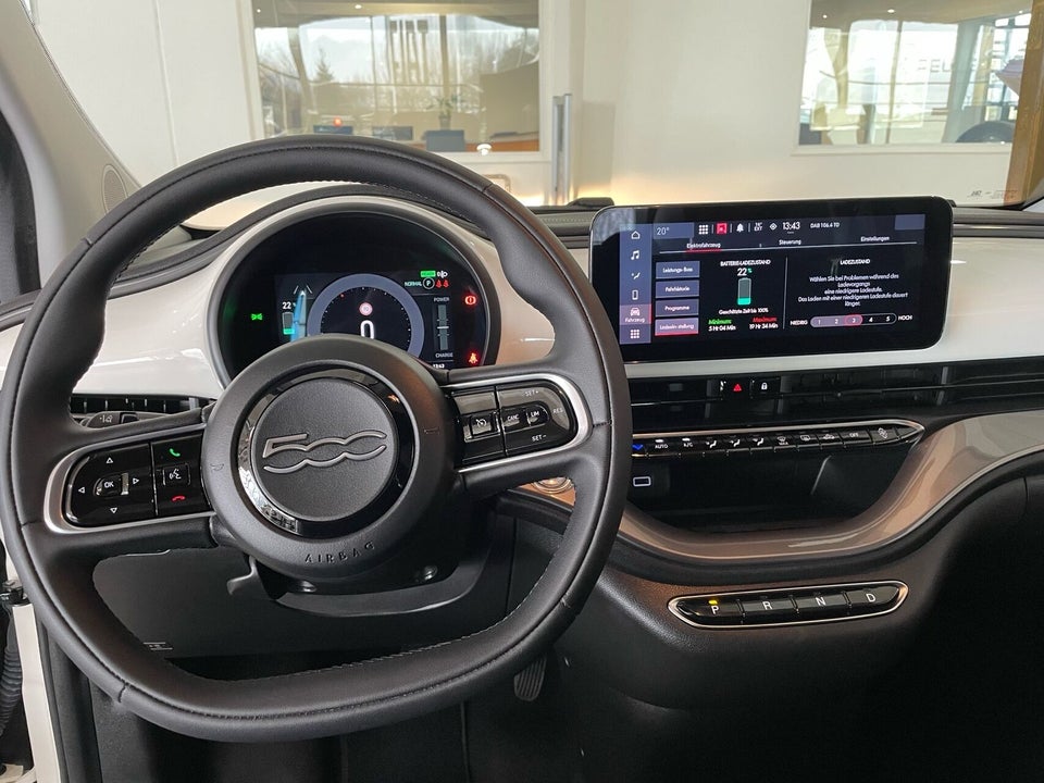 Fiat 500e 42 Icon Cabrio 2d