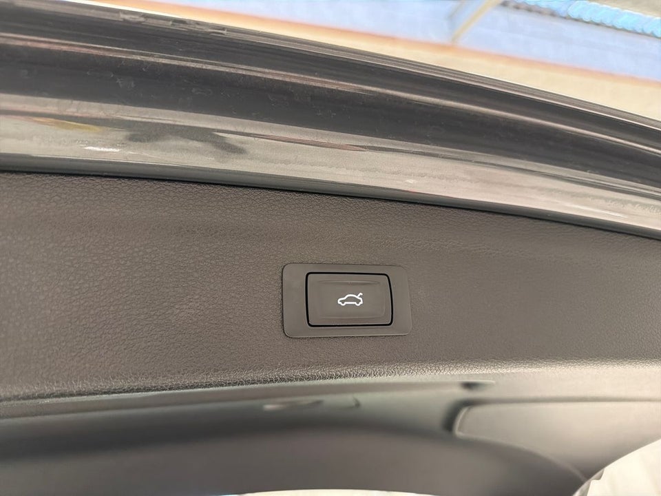 Audi Q3 45 TFSi e Attitude plus S-tr. 5d