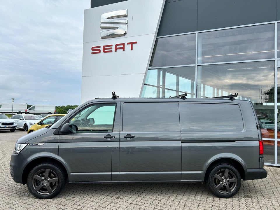 VW Transporter 2,0 TDi 150 Kassevogn DSG lang