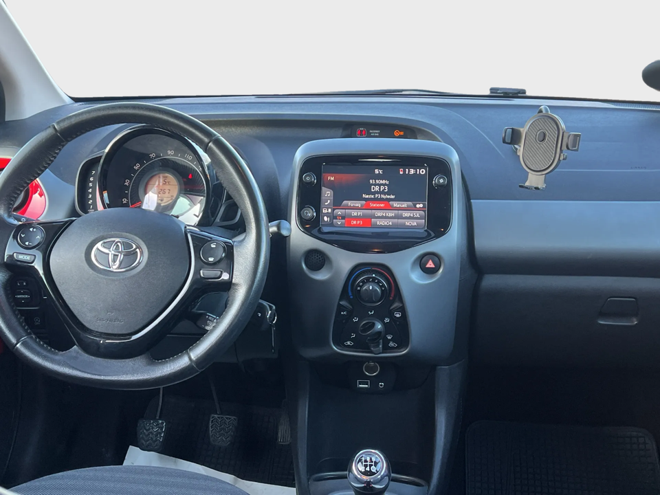 Toyota Aygo 1,0 VVT-i x-plore 5d