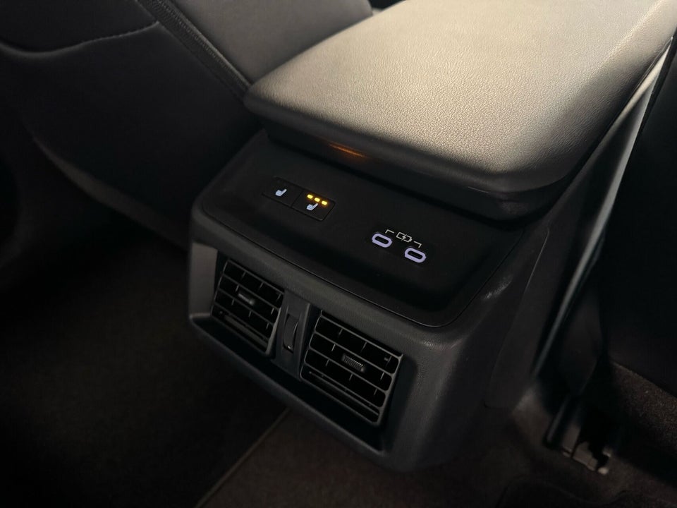Toyota bZ4X 73 Executive 5d