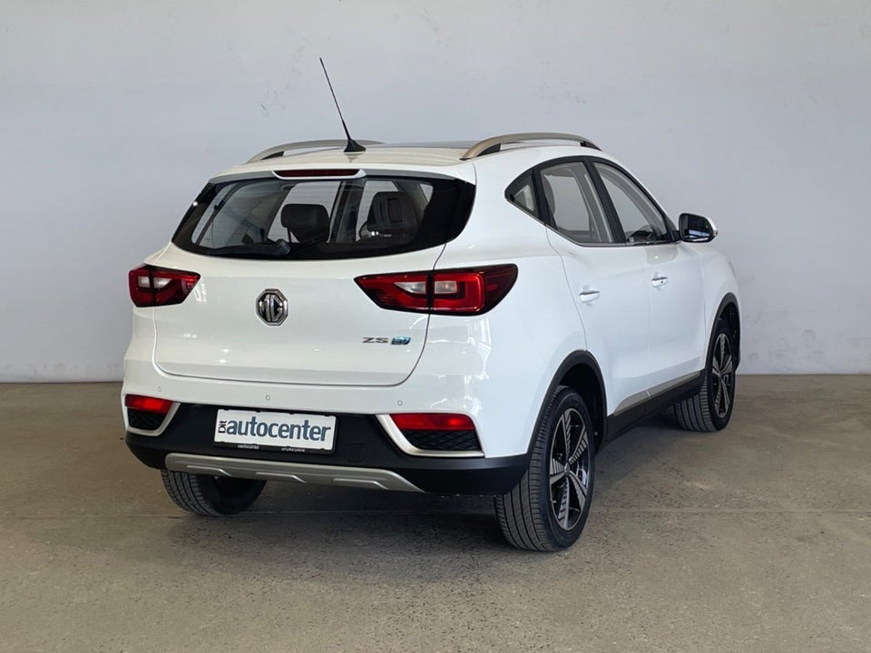 MG ZS EV Luxury 5d