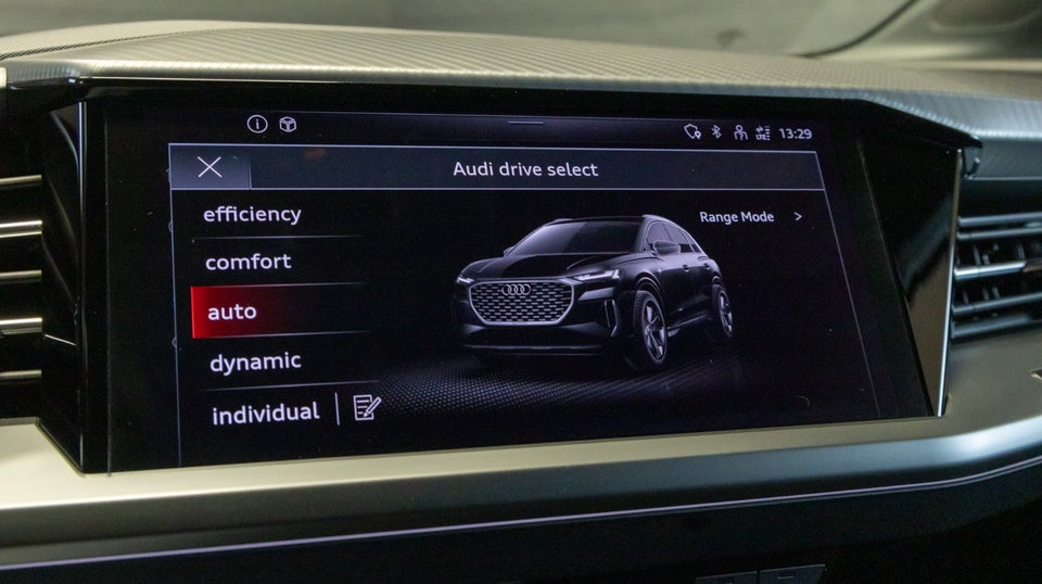 Audi Q4 e-tron 45 quattro 5d