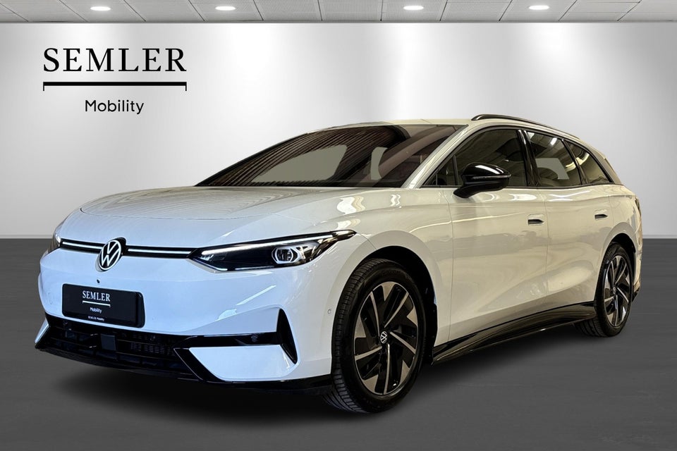 VW ID.7 77 Style+ Tourer 5d