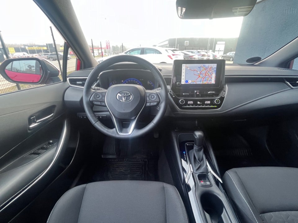Toyota Corolla 1,8 Hybrid Active Smart MDS 5d