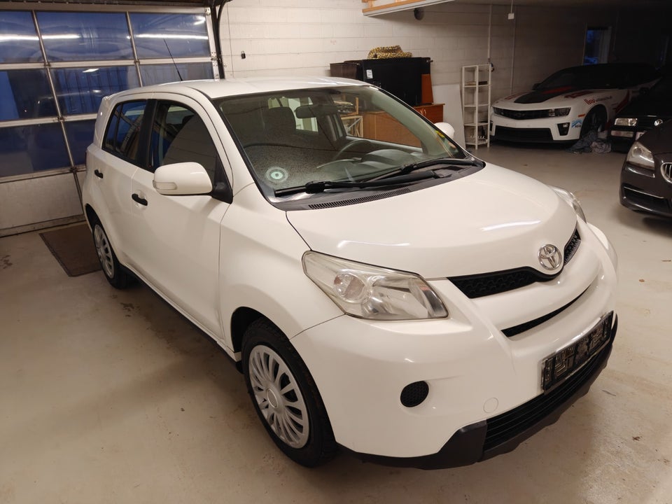 Toyota Urban Cruiser 1,3 VVT-i T1 5d