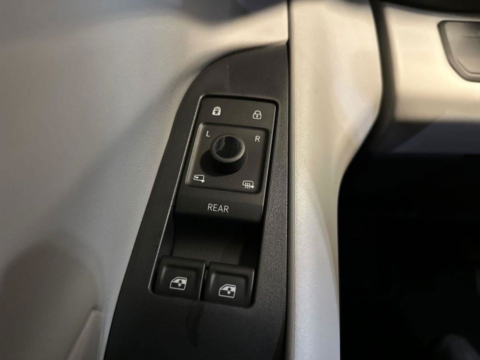 Ford Explorer 82 Select Extended Range 5d