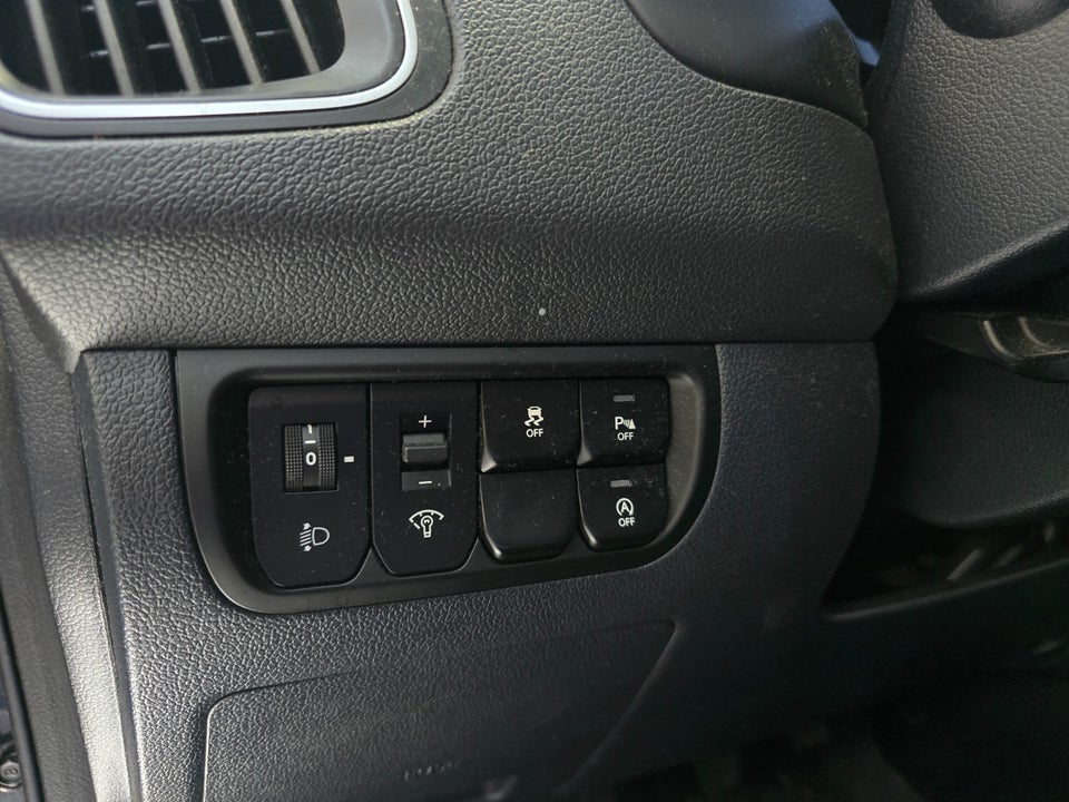 Kia Rio 1,4 CVVT Attraction 5d