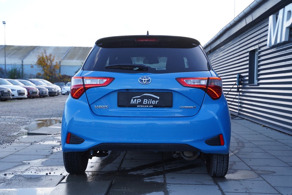 Toyota Yaris 1,5 Hybrid H3 Limited e-CVT 5d