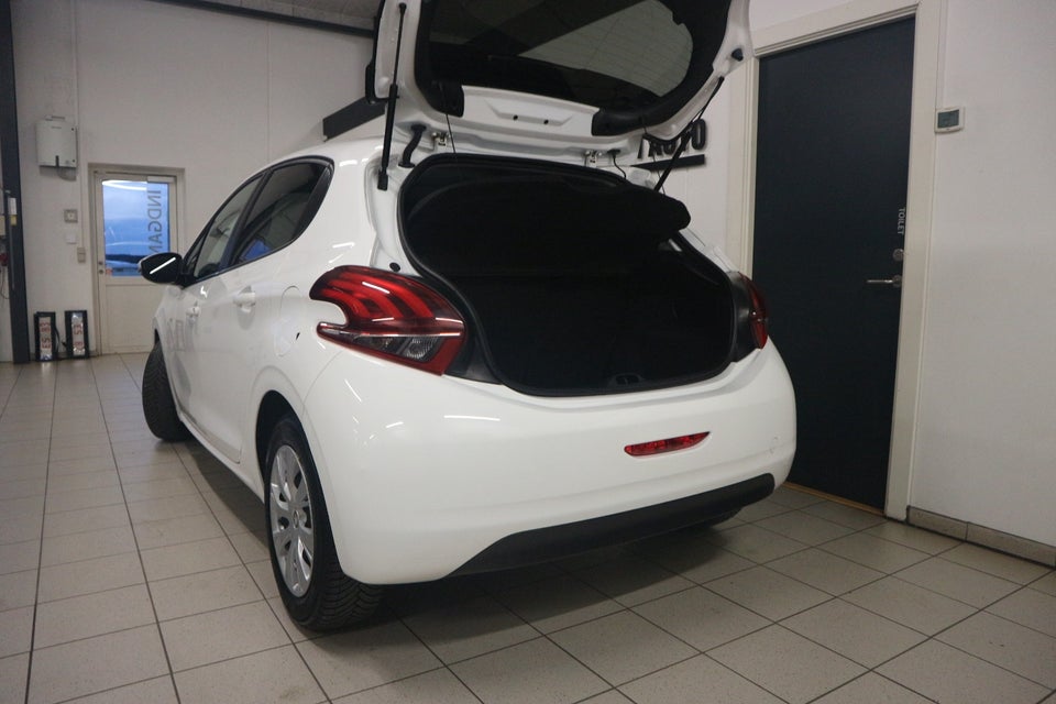 Peugeot 208 1,2 PureTech 82 Envy 5d