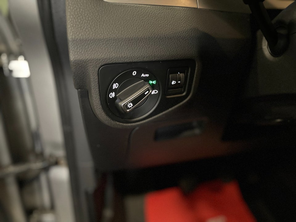 VW Golf Sportsvan 1,6 TDi 110 Comfortline BMT 5d