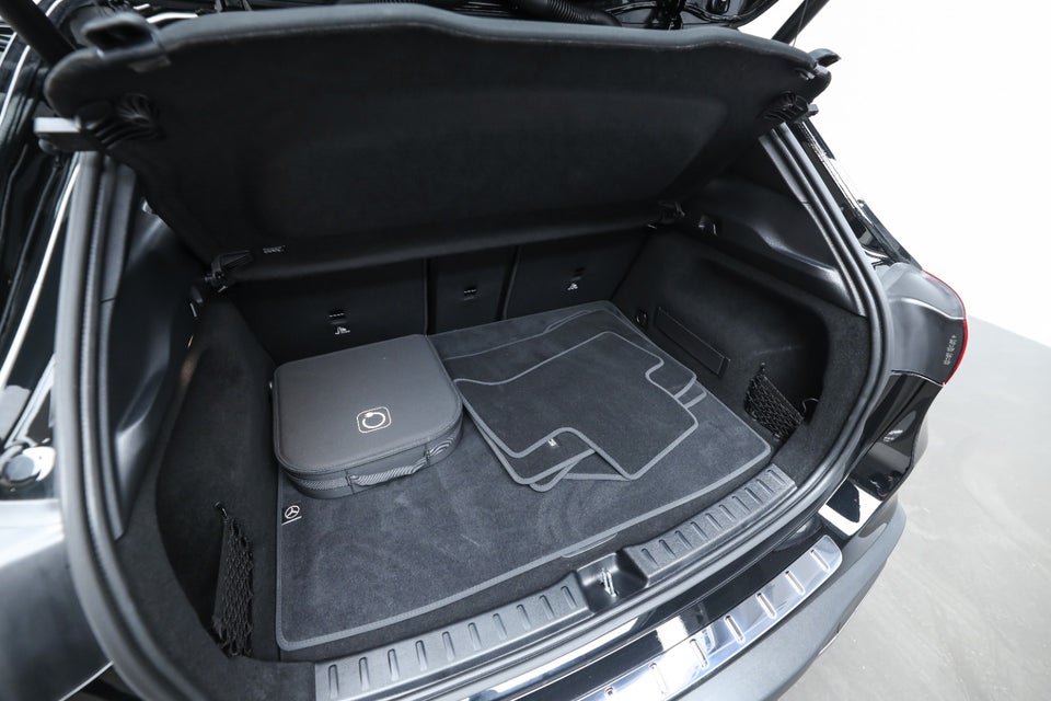 Mercedes EQA250+ AMG Premium 5d