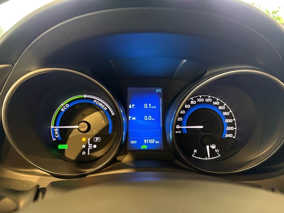 Toyota Auris 1,8 Hybrid H2 Comfort CVT 5d