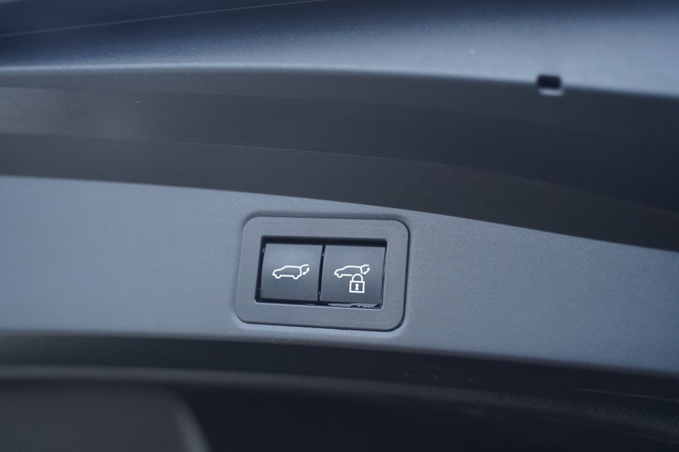 Toyota Corolla 2,0 Hybrid Elegant Touring Sports e-CVT 5d