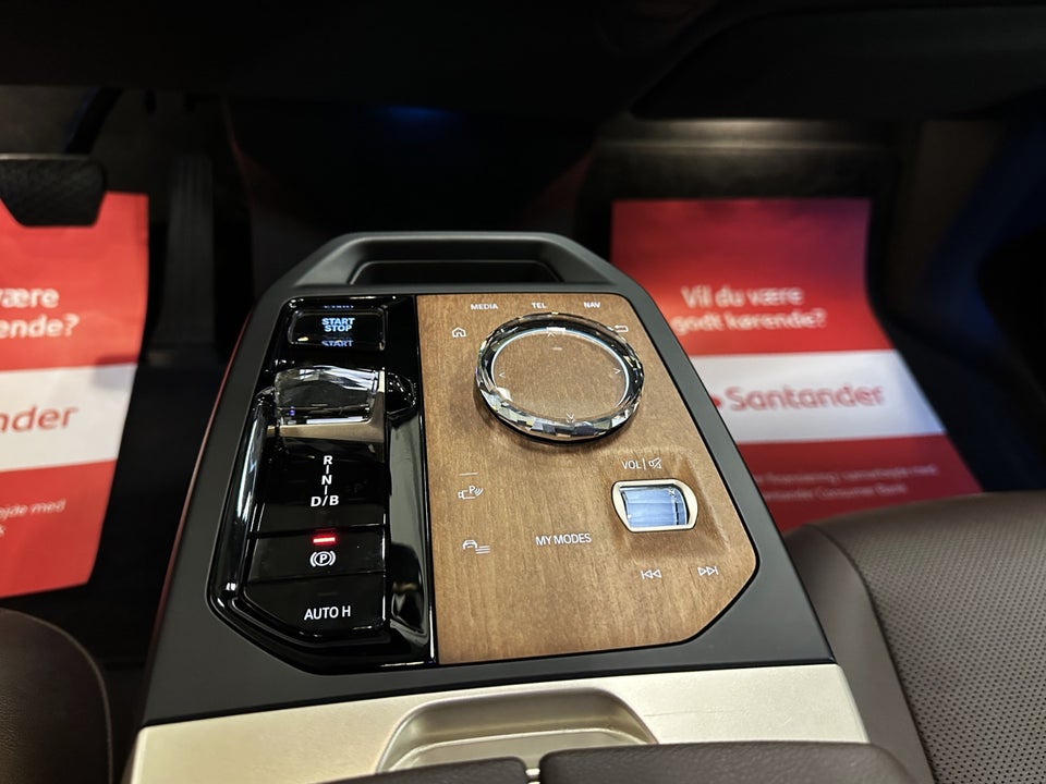 BMW iX xDrive40 Sport 5d