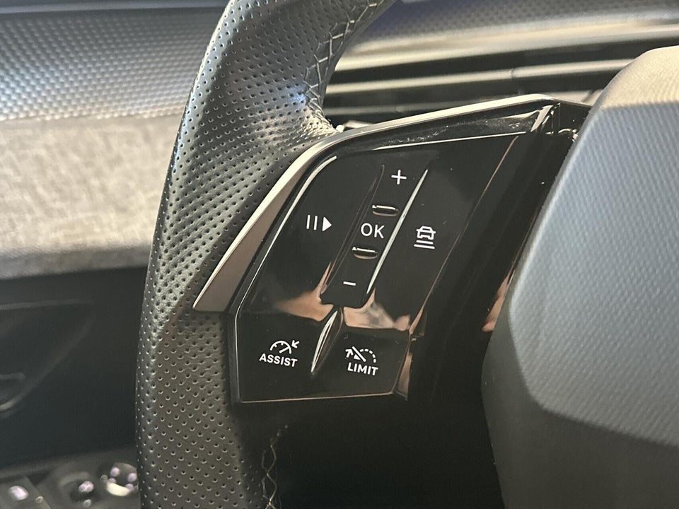Peugeot e-5008 77 GT 7prs 5d