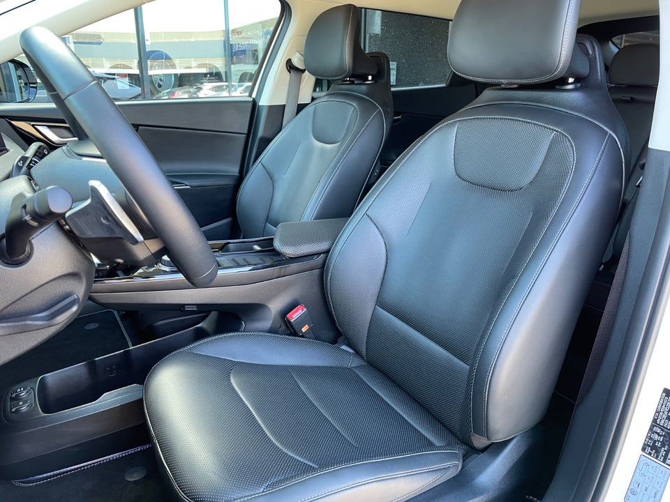 Kia EV6 77 Long Range Upgrade 5d