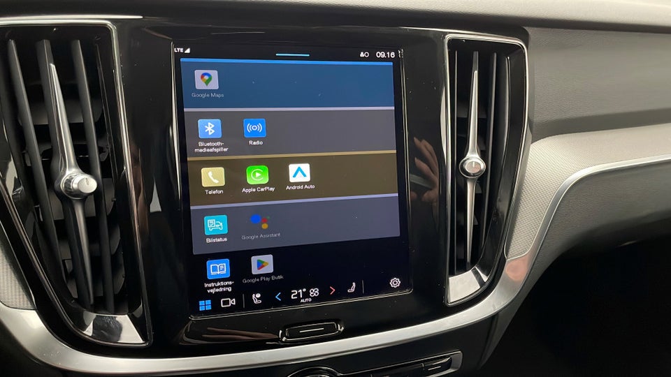 Volvo V60 CC 2,0 B5 250 Plus Bright aut. AWD 5d