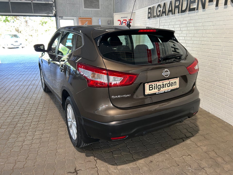 Nissan Qashqai 1,2 Dig-T 115 Acenta 5d