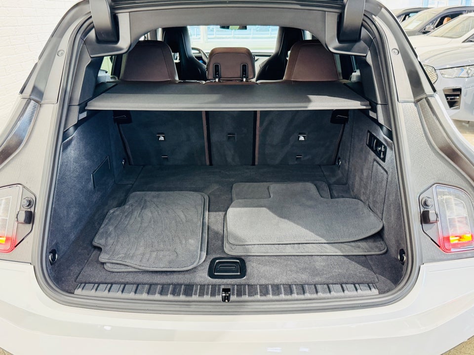 BMW iX xDrive40 Supercharged 5d