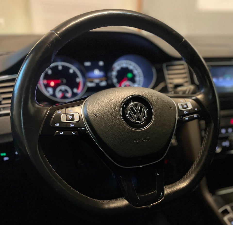 VW Golf Sportsvan 1,6 TDi 110 Highline DSG 5d