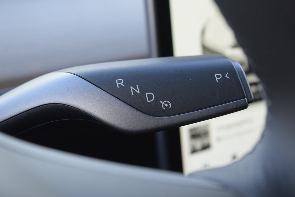 Tesla Model Y RWD 5d