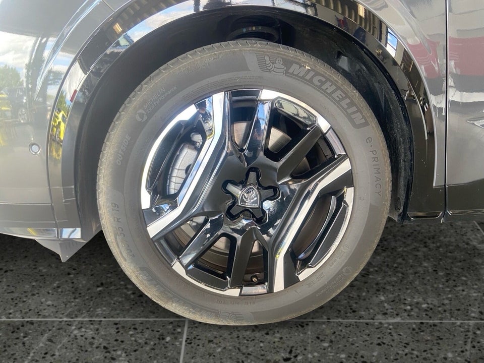 Peugeot e-5008 77 GT 7prs 5d