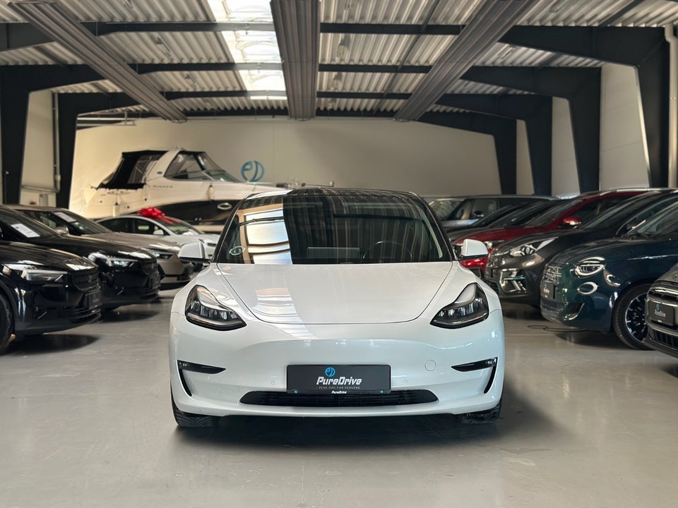 Tesla Model 3 Long Range AWD 4d