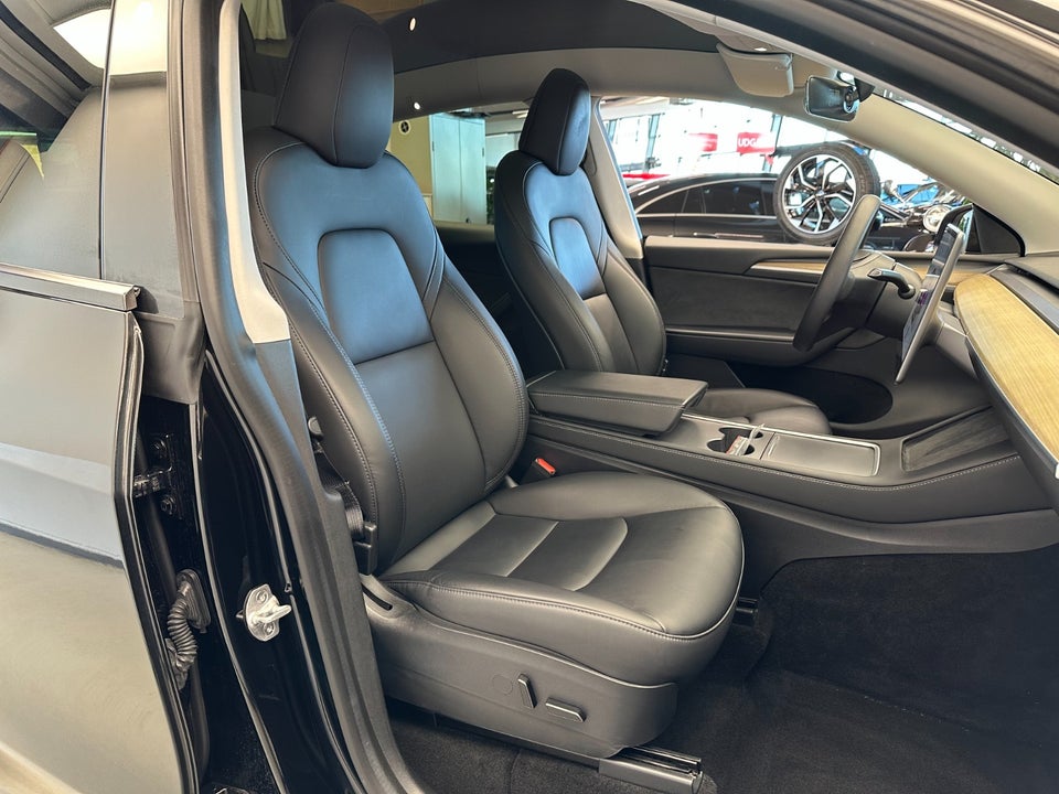 Tesla Model Y RWD 5d