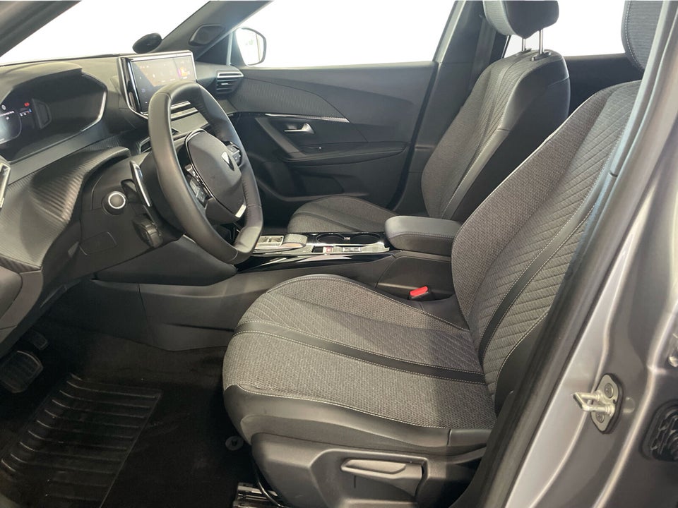 Peugeot 2008 1,2 PureTech 130 Allure EAT8 5d