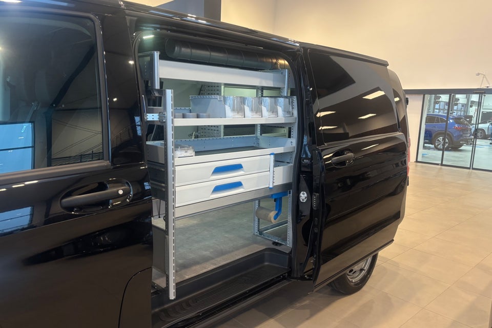 Mercedes Vito 114 2,0 CDi Kassevogn aut. L RWD