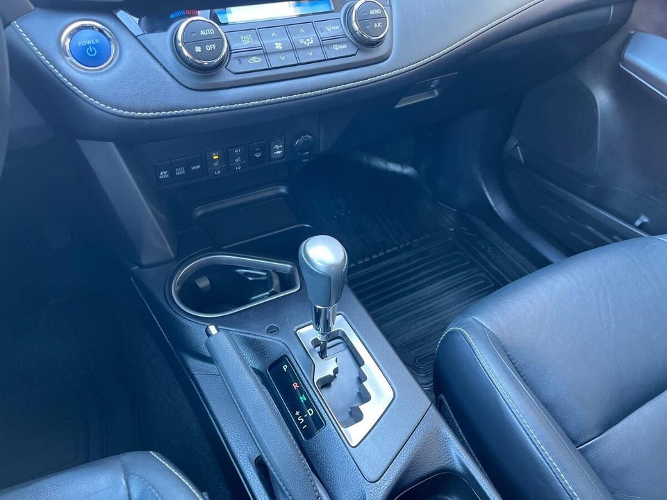 Toyota RAV4 2,5 Hybrid H3 Selected MDS 5d