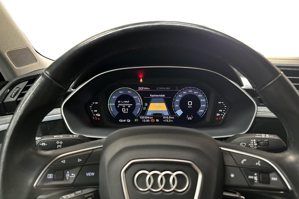 Audi Q3 45 TFSi e Attitude plus S-tr. 5d