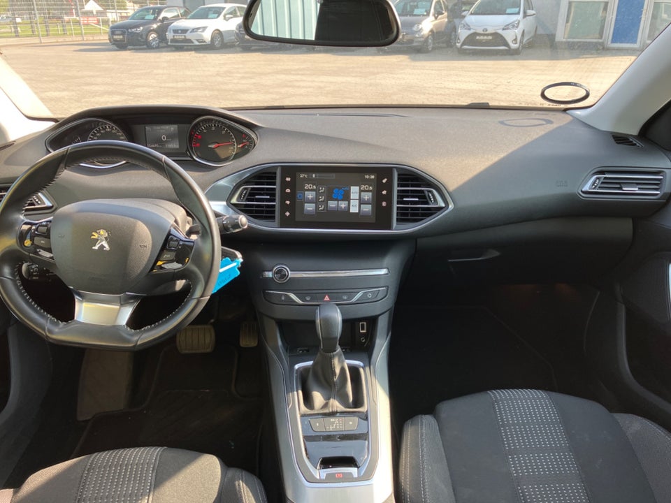 Peugeot 308 2,0 BlueHDi 150 Allure SW EAT6 5d