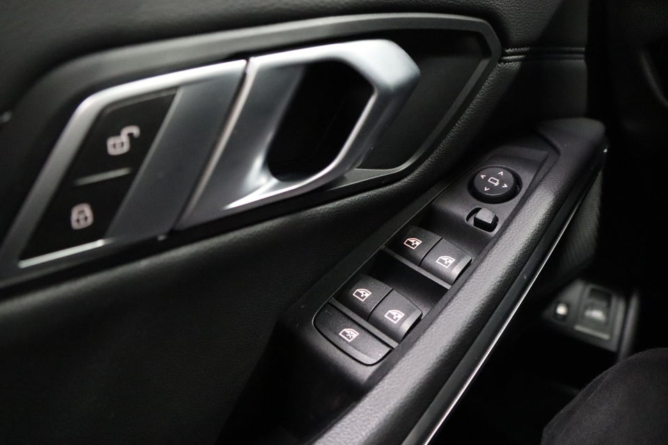 BMW 330e 2,0 Touring Sport Line aut. 5d