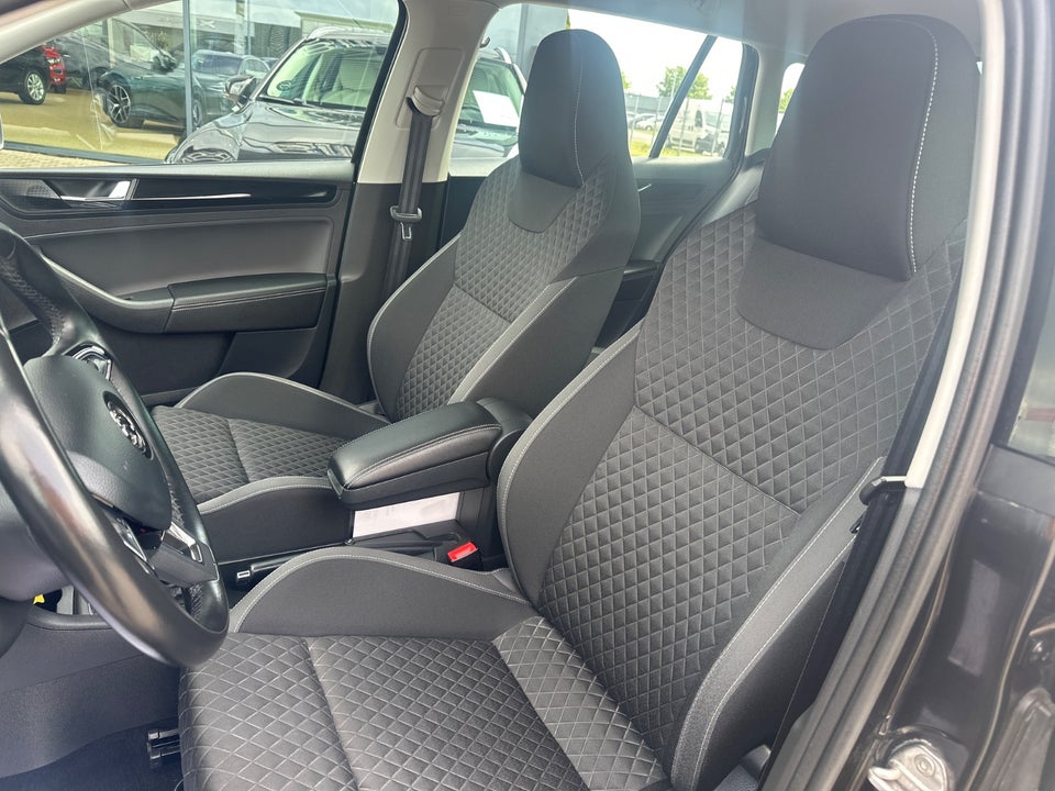 Skoda Rapid 1,0 TSi 110 Ambition Spaceback 5d