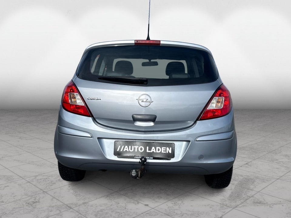 Opel Corsa 1,2 16V Cosmo aut. 5d