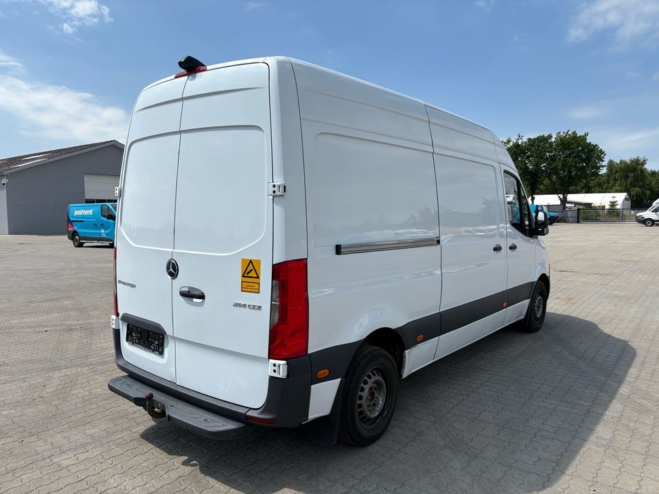 Mercedes Sprinter 214 2,2 CDi A2 Kassevogn aut. FWD