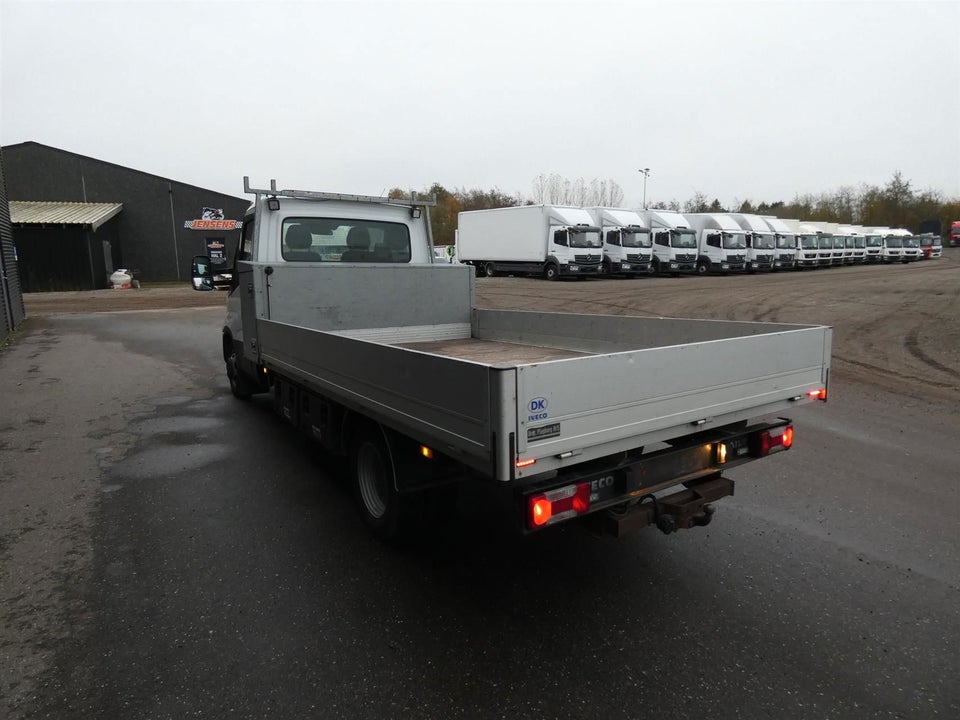 Iveco Daily 2,3 35C14 4100mm Lad 2d